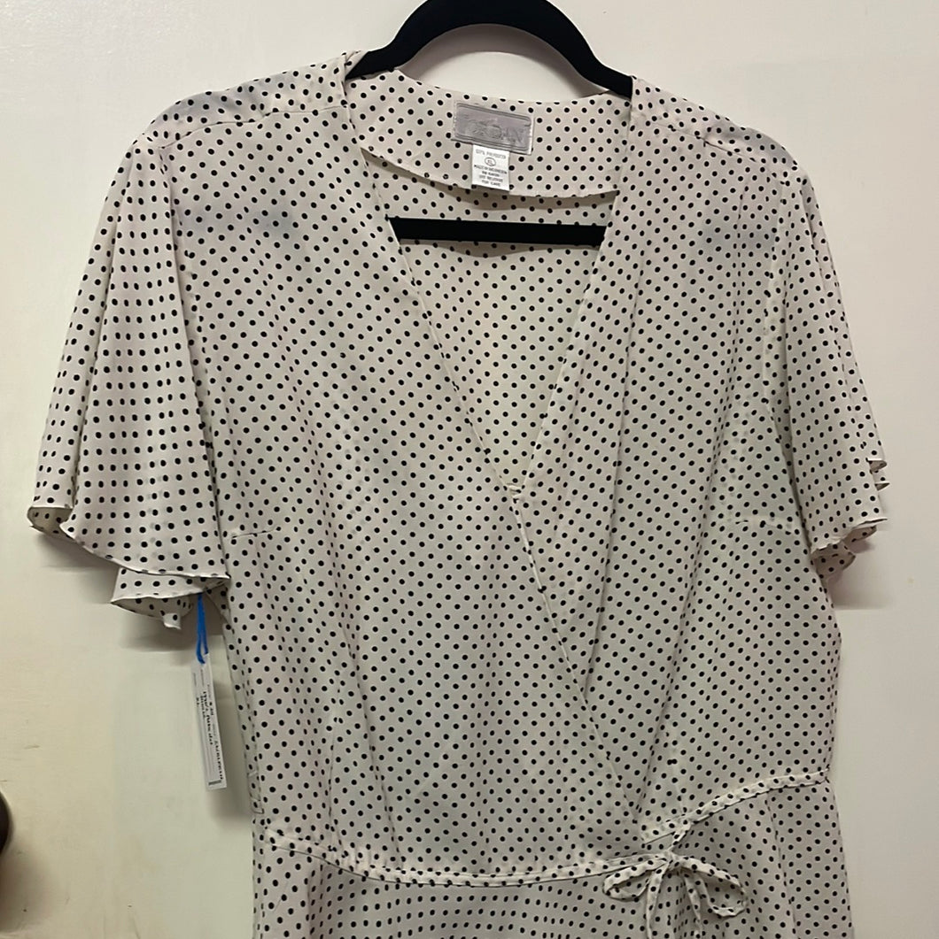 Vintage short sleeve polka dot blouse